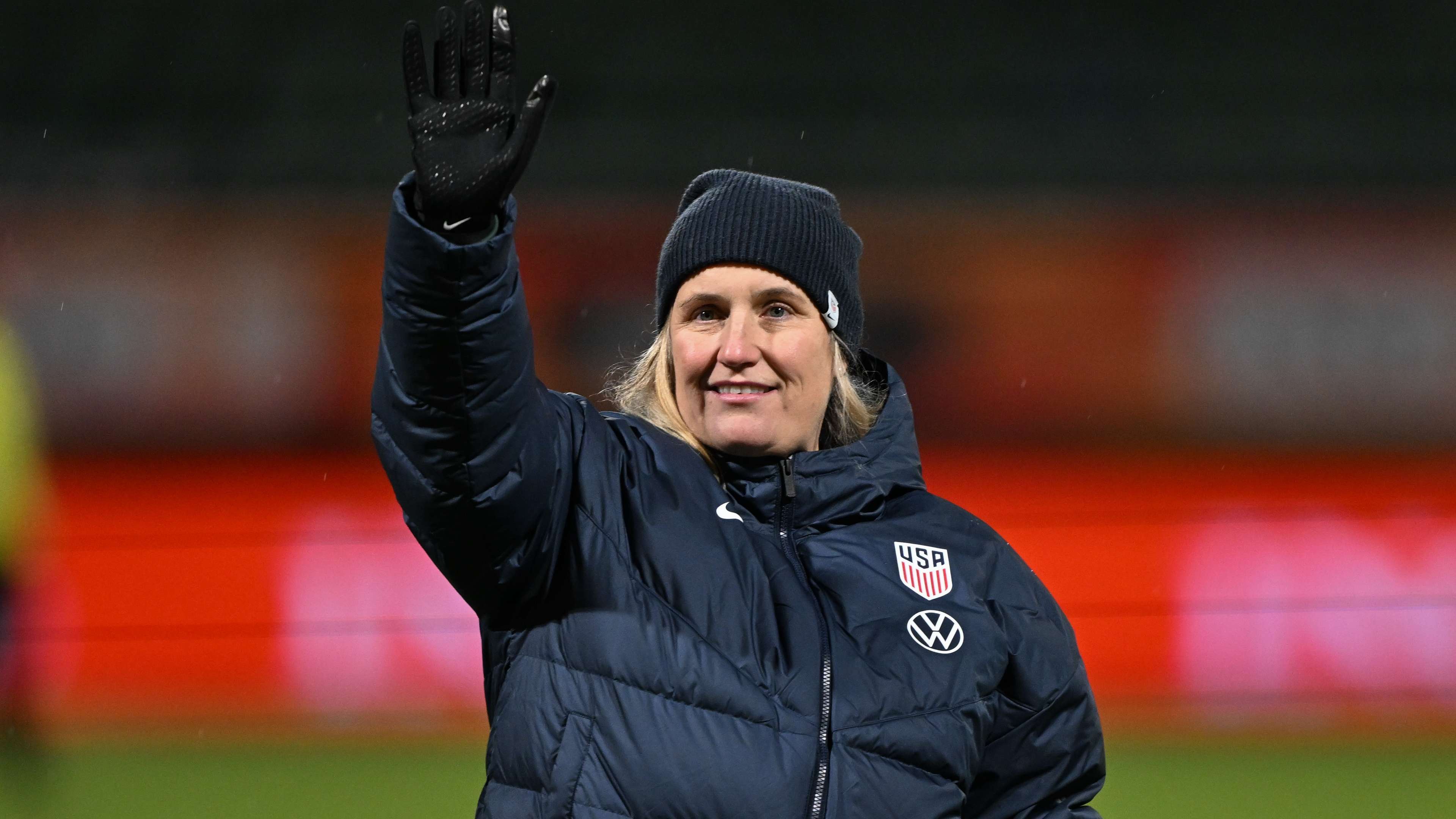 中国足球协会原主席陈戌源一审被判无期.